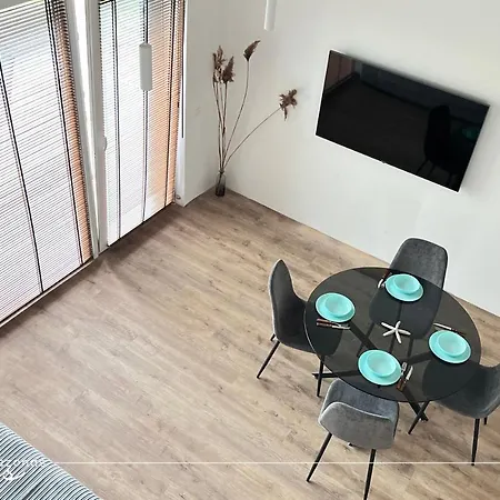 Palmes Pirmas Sezonas * Palanga