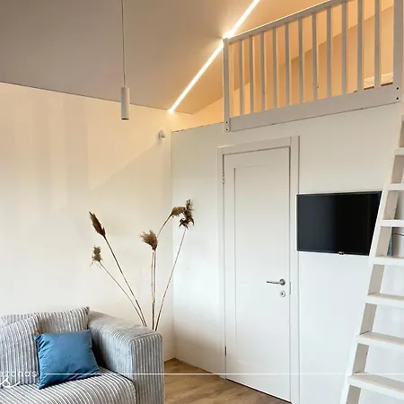 Palmes Pirmas Sezonas Апартаменти *