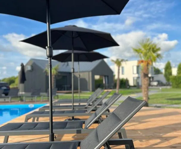 Palmes Pirmas Sezonas *